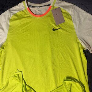 NIKE TENNIS COURT ADVANTAGE DRI FIT #389 V. GREEN BEIGE SHIRT SIZE L MEN NWT $60